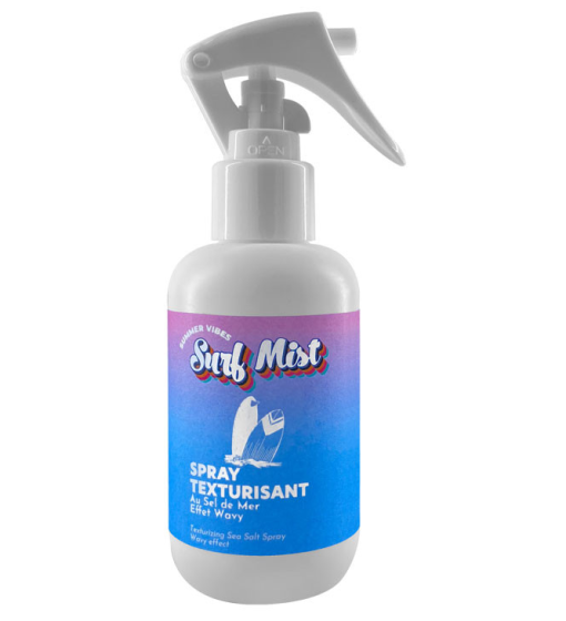 Le Spray Texturisant Summer Vibes, apporte volume, texture et un fini mat aux cheveux. Sa formule contient de la provitamine B5 qui renforce les cheveux.