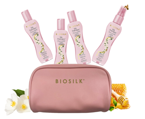 Irresistible Travel Kit de BioSilk. Ce kit de voyage comprend tout ce dont vous avez besoin pour prendre soin de vos cheveux où que vous alliez, le tout présenté dans une élégante trousse rose.
