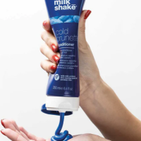 Cold Brunette Conditioner de Milk_Shake 250ML, un est après-shampoing spécialement conçu pour les cheveux bruns