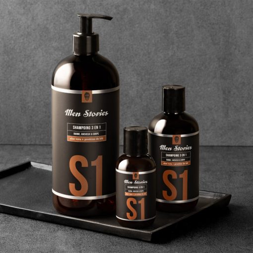 S1 : SHAMPOING 3 EN 1 de la marque Men Stories est la solution parfaite pour les hommes à la recherche d’un soin complet et pratique. Conçu pour nettoyer efficacement la barbe, les cheveux et le corps, ce shampooing multifonction apporte douceur, fraîcheur et hydratation en un seul geste.