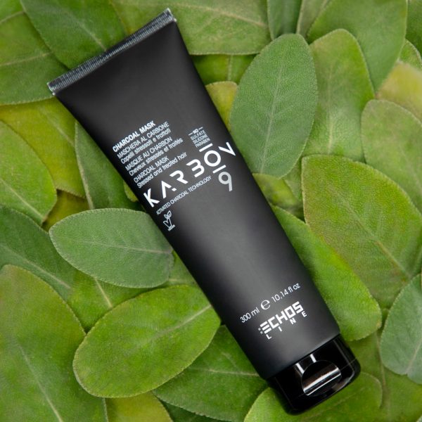 MASQUE AU CHARBON - KARBON est enrichi en charbon 100% actif. Il démêle