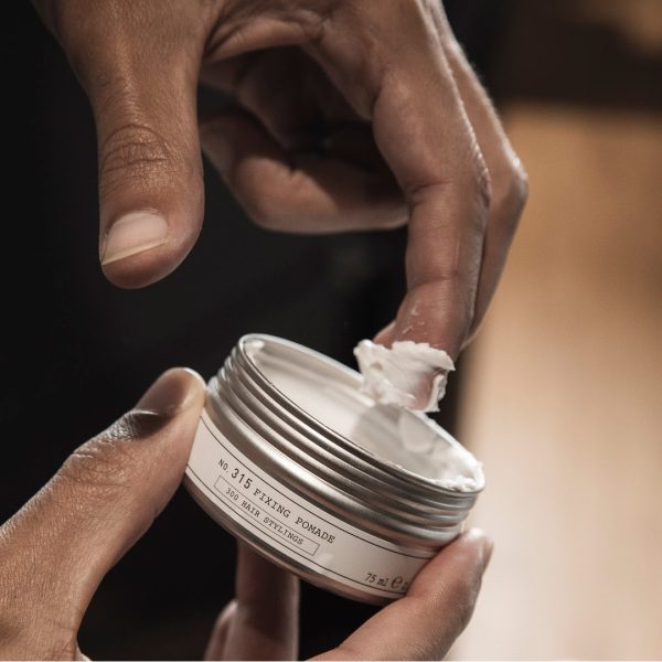 No. 315 - Pommade fixante forte