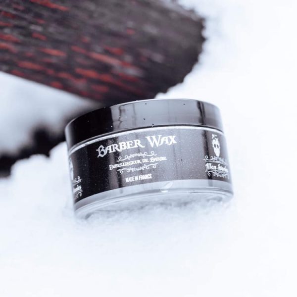 BARBER WAX - MEN STORIES  BARBER WAX - MEN STORIES est une cire wax qui a été élaborée afin d'avoir une justesse de précision et définition