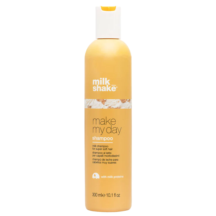 Make My Day Shampoo est un shampoing au lait pour cheveux super doux de 300 ML ou 1000ML. qu’est-ce que Make My Day ? Un mélange de beauté au parfum magnifique qui laisse les cheveux doux et brillants. Sa texture onctueuse rend ce shampooing délicat parfait pour tous les types de cheveux sans enlever le film protecteur du cheveu.