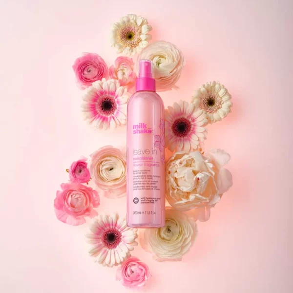 Spray leave-in Flower Conditioner est un spray revitalisant qui démêle